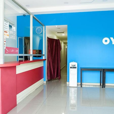 Oyo 90282 Hotel Taj Inn, Seksyen 7 Shah Alam Esterno foto