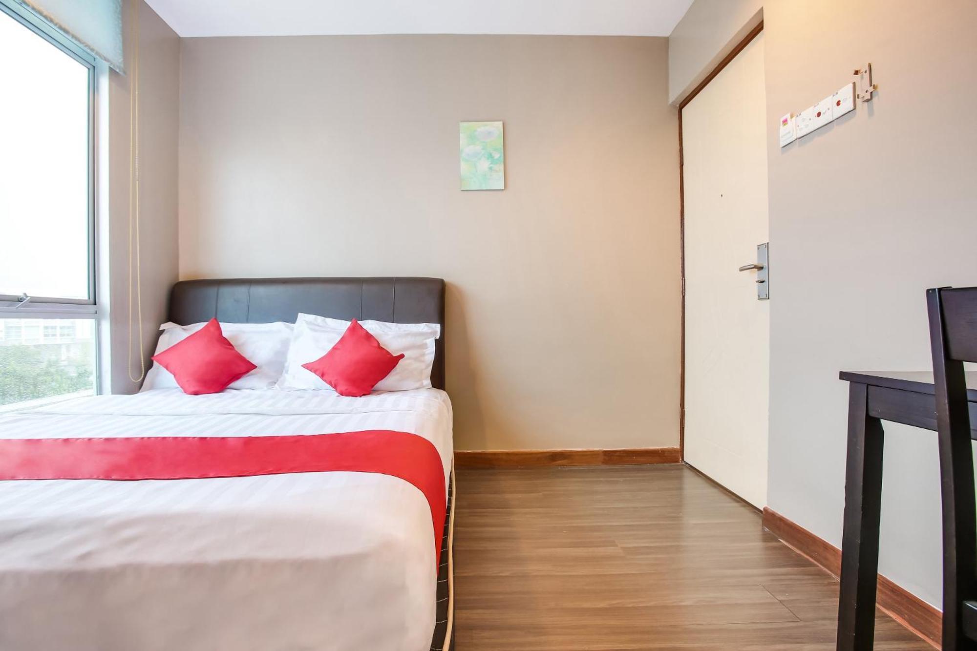 Oyo 90282 Hotel Taj Inn, Seksyen 7 Shah Alam Esterno foto